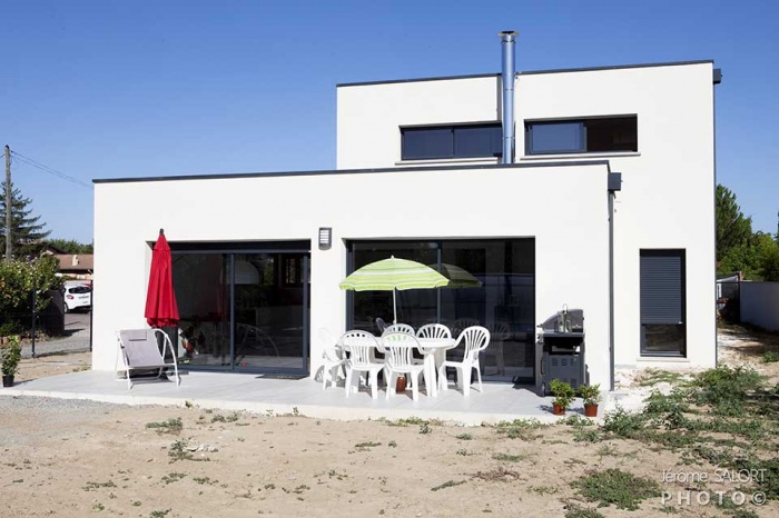 Cuisine Moderne En L : Description Corps de ferme de 200m² partiellement rénové et Cuisine Moderne En L : Description Corps de ferme de 200m² partiellement rénové et