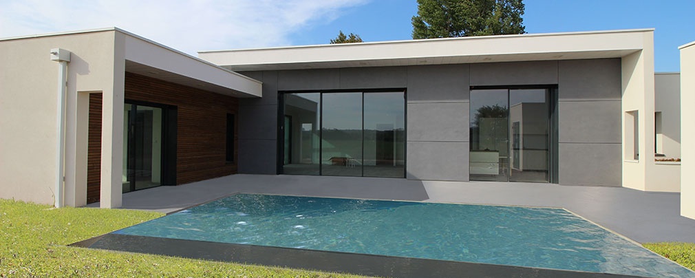 Maison contemporaine  à toits terrasses avec un mix béton - bois - composite : Maison-contemporaine-toit-terrasse-bois-composite-beton-albi-14