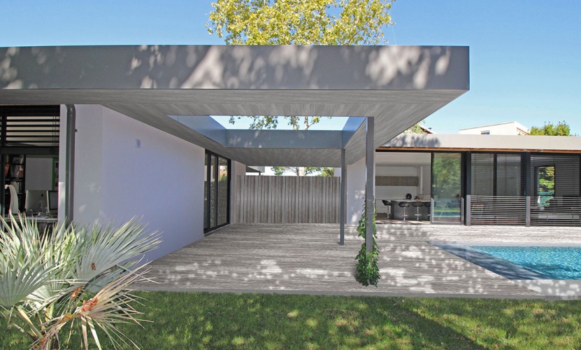 Villa contemporaine à patios : villa-exception-maison-architecte-dedans-dehors-pierres-patios-toulouse-15