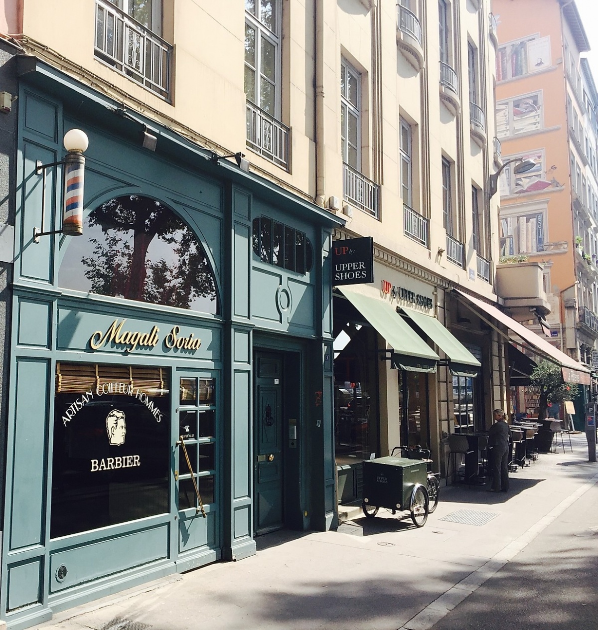 Boutique de Coiffure à Lyon : une réalisation de Jeanne CAMOIN