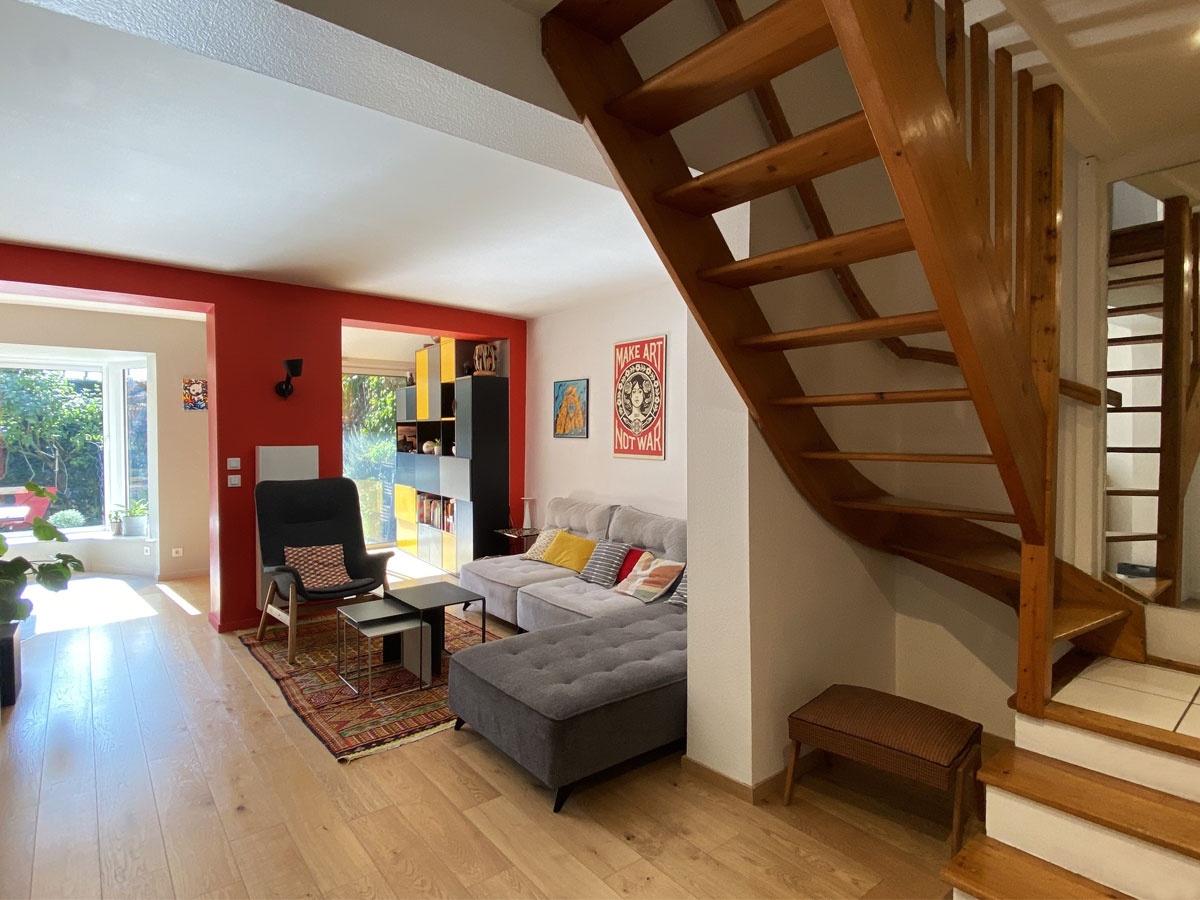 R�novation d�une maison en r�gion lyonnaise : 08-Renovation-escalier-sejour-maison-Lyon