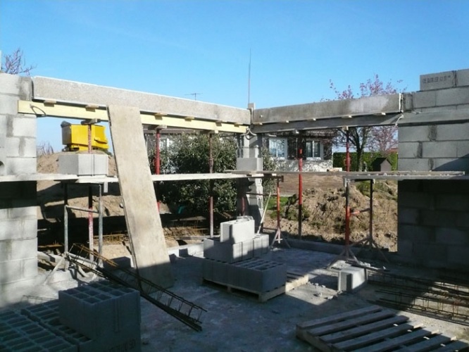 Maison contemporaine : 10_Maison b�ton_Soucieu.JPG