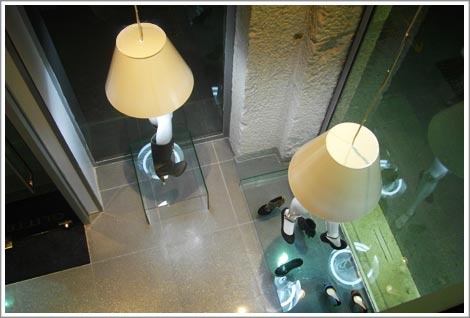 Agencement du magasin de chaussures de luxe Glitter : vue de la mezzanine