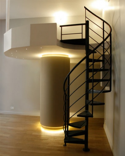 R�novation d'un studio : mezzanine lit d'appoint