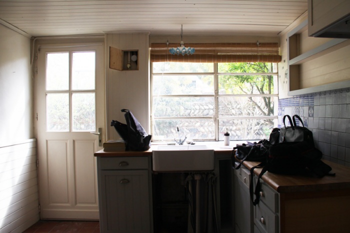 Rénovation maison de maître : vue cuisine fenêtre avant.JPG