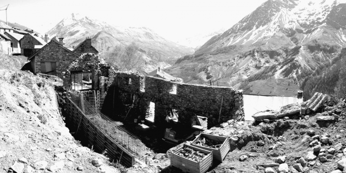 R�habilitation d'une ferme d'alpage : 2005-09-cuel-pano1 NB