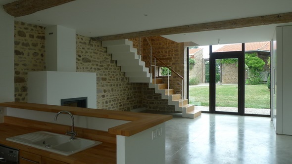 R�habilitation d'une Maison dans les Monts d'Or : chir38