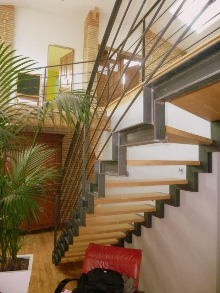 Rénovation Maison DMK : Escalier sur patio