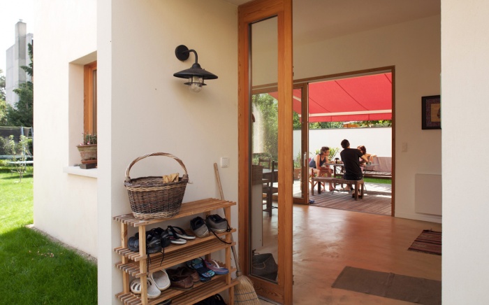 r�novation extension d'une maison ouvri�re : entr�e traversante