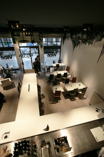 Bar � vin : bar-a-vin-wee-an3