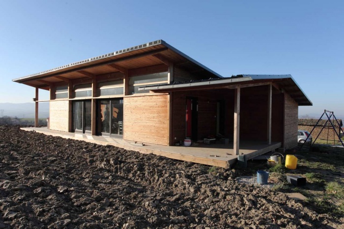 Maison bois bioclimatique / Basse �nergie : oikos_echalas_17