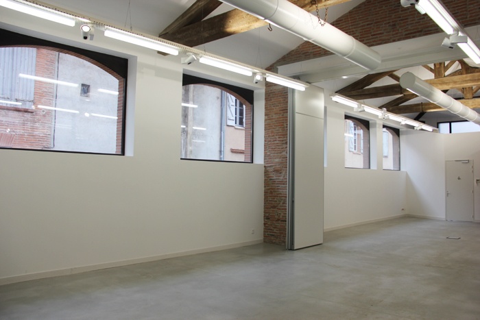 Reconversion de l'ancien préau scolaire en salle de réunion à Fronton (31) : Rénovation Préau de Fronton 16.01.2015  (22).JPG