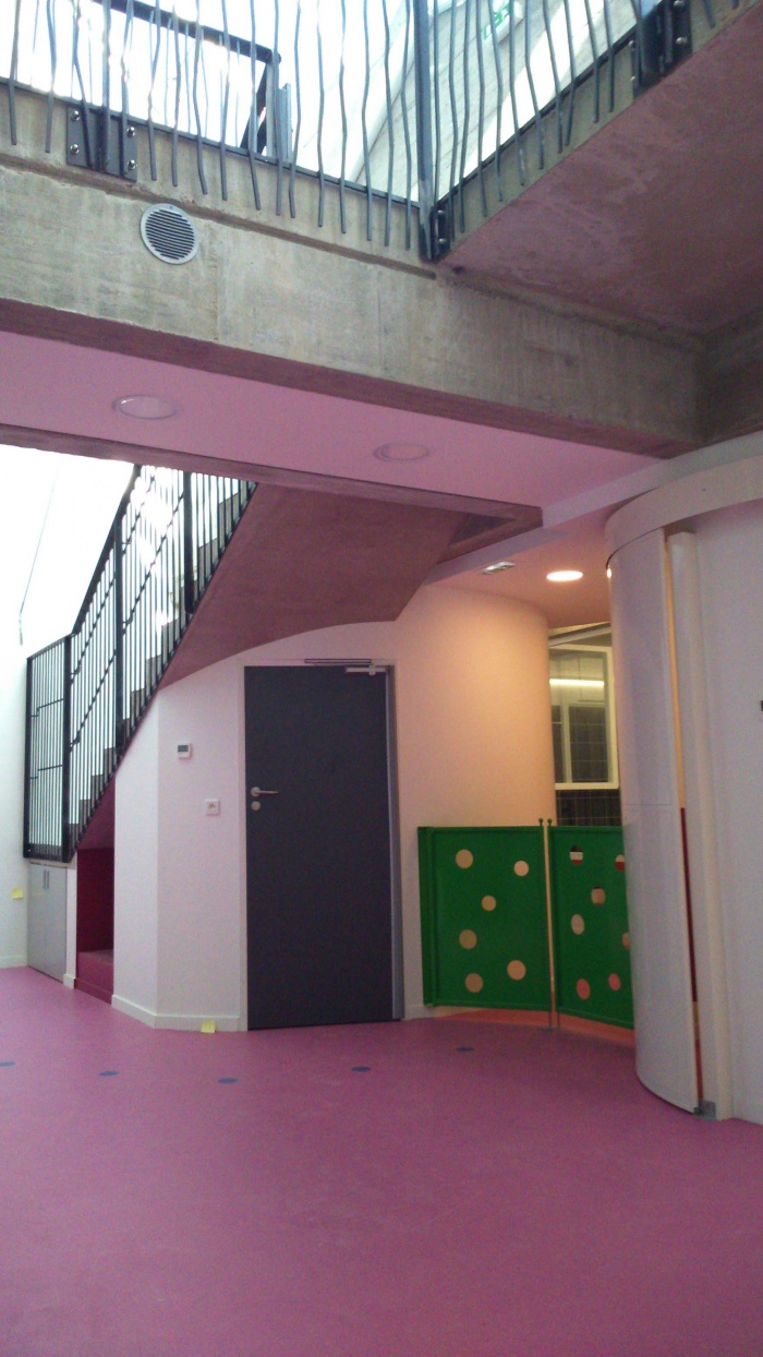 une cr�che pour 24 berceaux : 29 60B